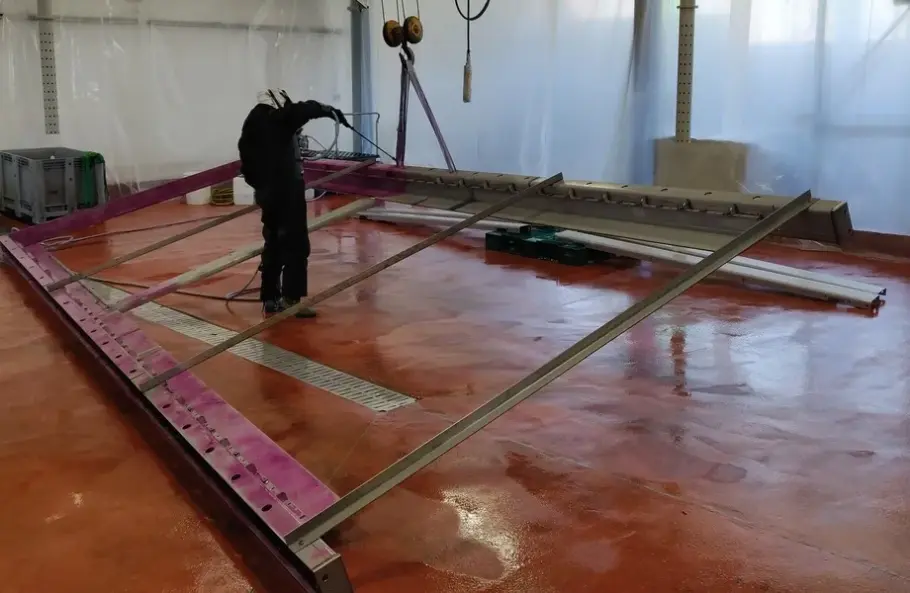 Décapage par pulvérisation châssis